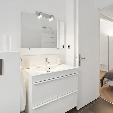 262 Montaigne - Superbe A * Parigi