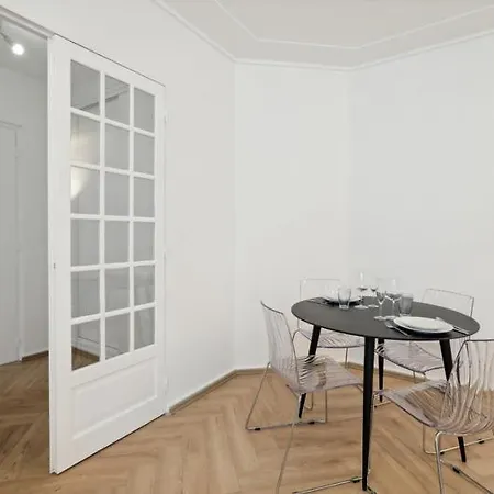 262 Montaigne - Superbe A